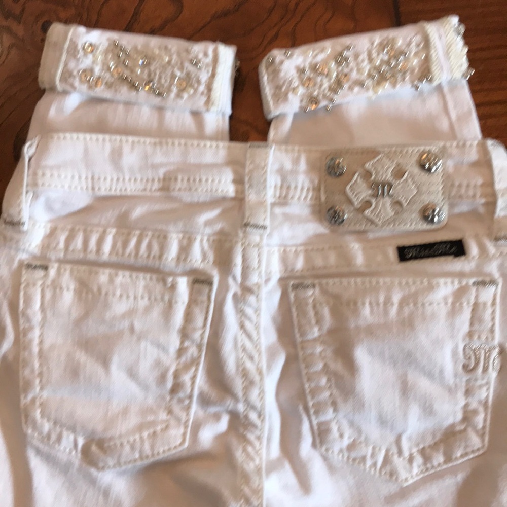 Miss Me Cuffed Skinny White w/Bling NWT super cute